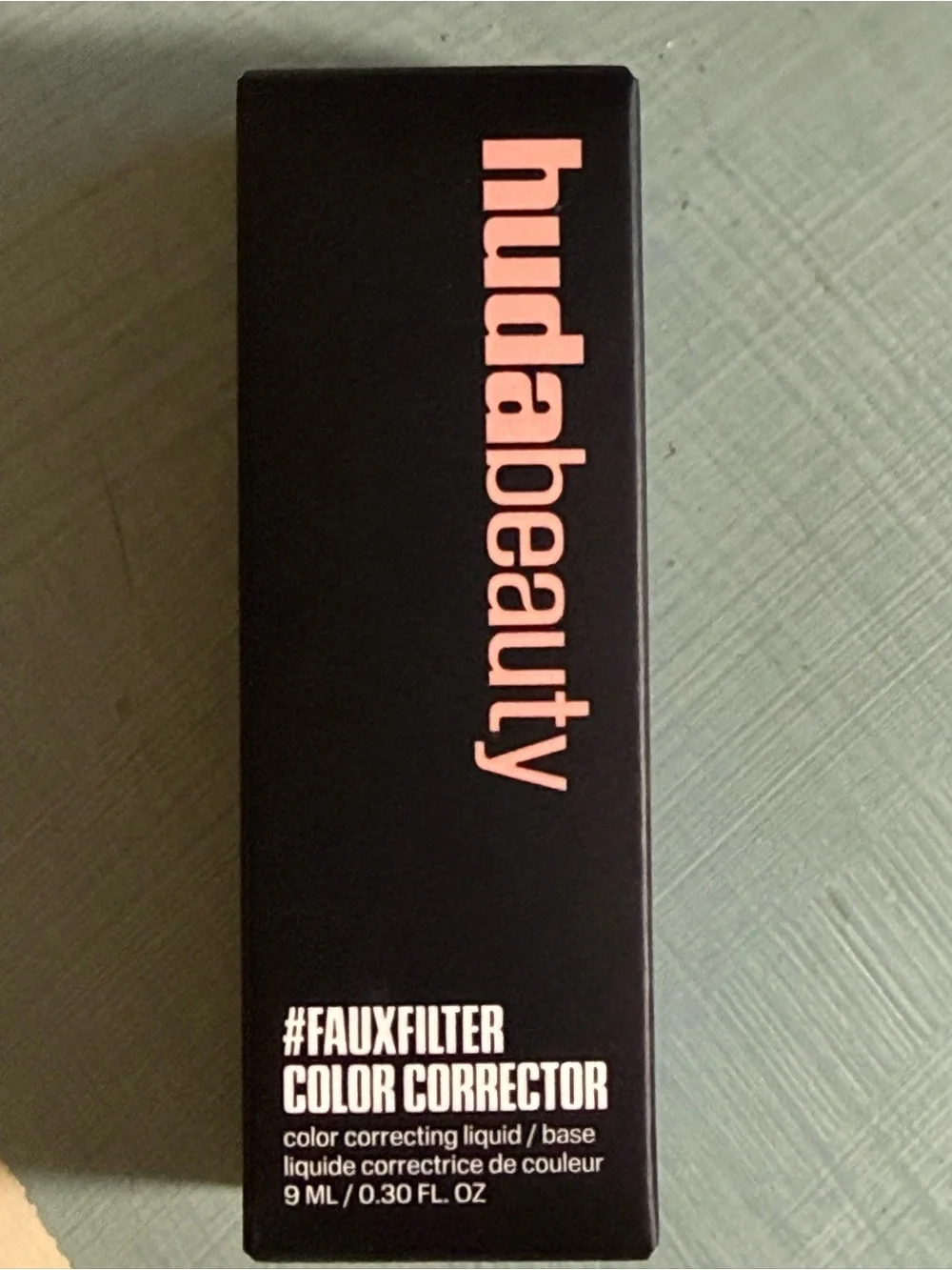 HUDA BEAUTY #FauxFiltet brightening under eye color corrector - NIB Cherry Light